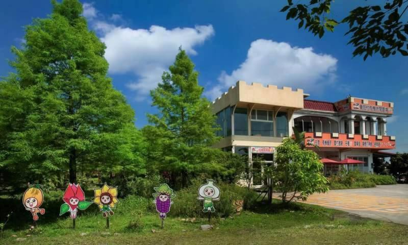Fairy Story Village Farm B&B Dongshan  Exterior photo